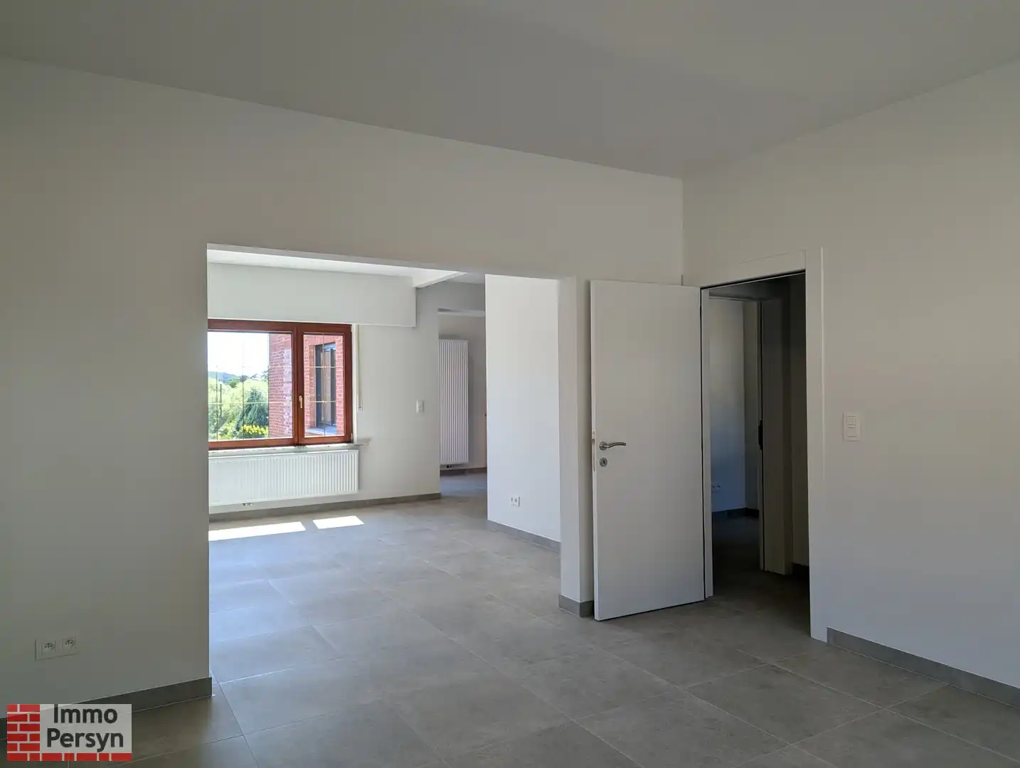 Zeer ruime open woning te huur in Langdorp foto 17