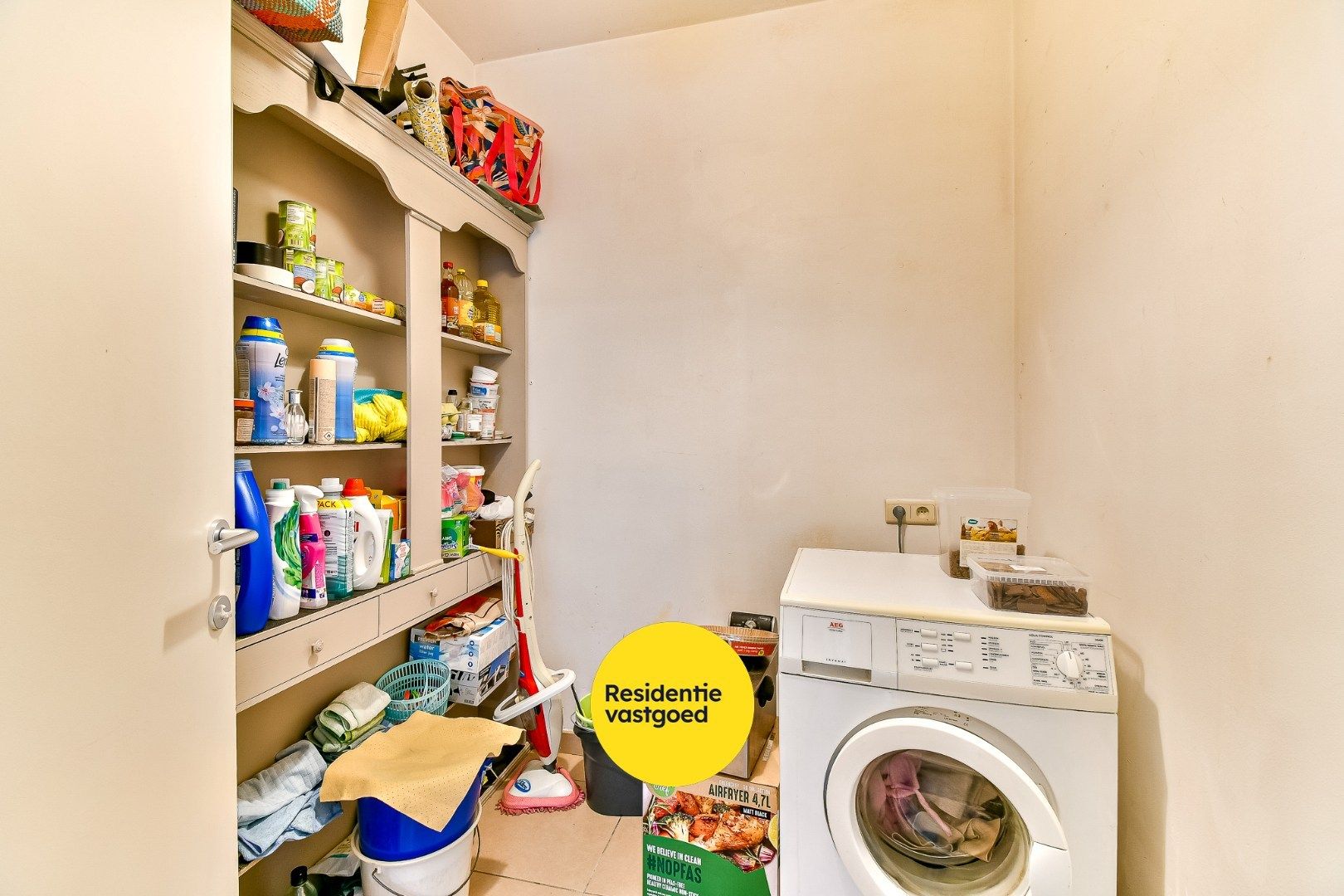 Opbrengsteigendom met 3 appartementen en 3 garages foto 8