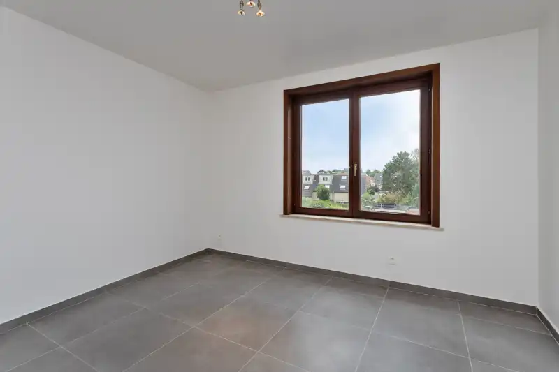 recent gerenoveerd 1-slaapkamer appartement te Eeklo foto 3