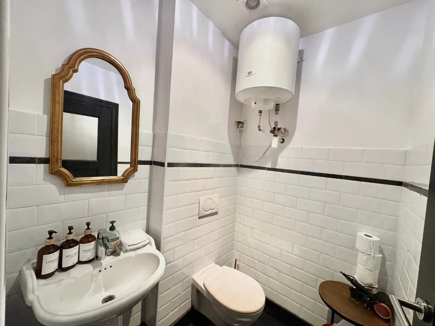 Instapklare studio op eerste verdieping in Antwerpen-Zuid foto 5