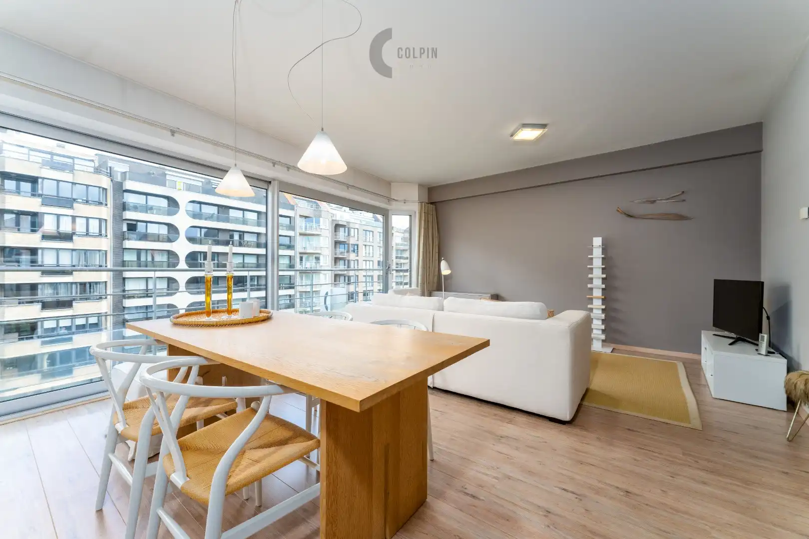 Lichtrijk appartement vlakbij de zee in Heist foto 3