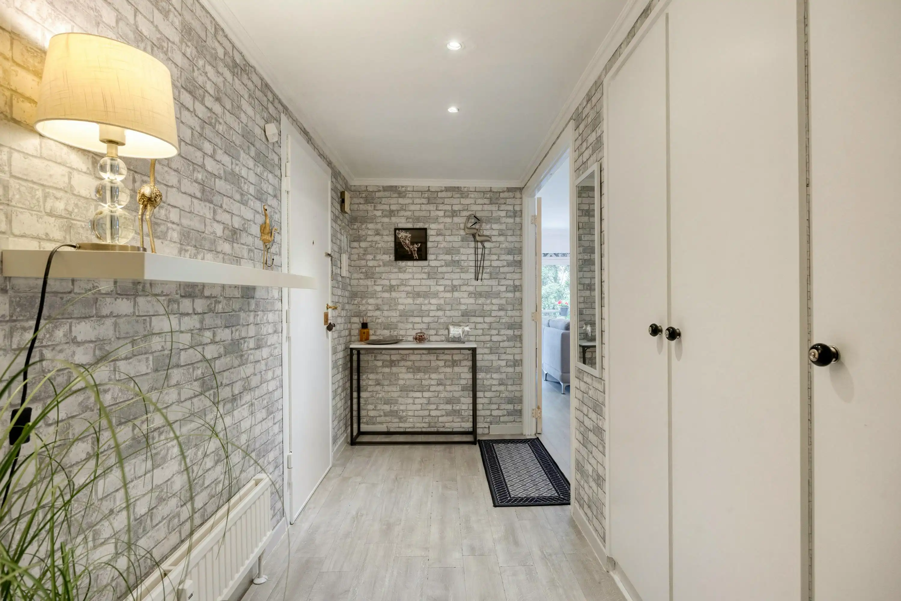 Instapklaar 2-slaapkamerappartement met twee terrassen foto 8