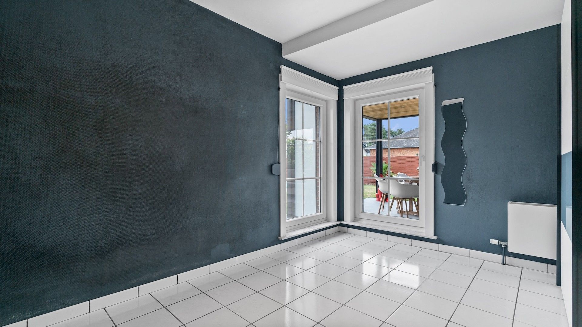 Onderhoudsvriendelijke en gelijkvloerse woning met zwembad foto 16