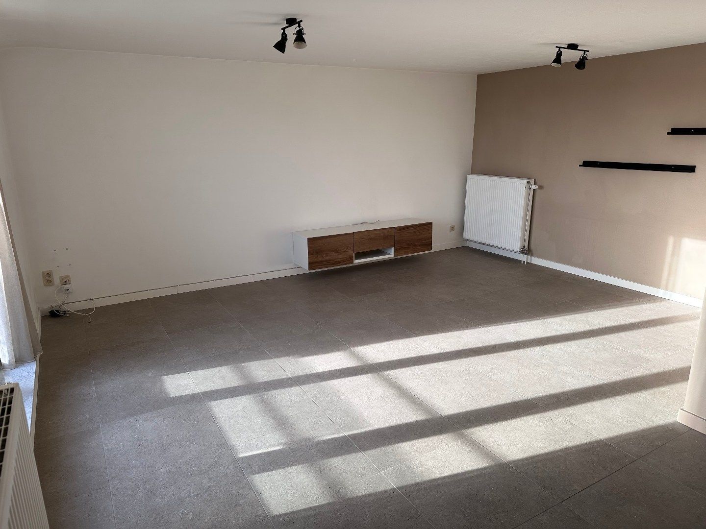 Prachtig dakappartement van 125m² met 2 slaapkamers, een dressing en een autostandplaats in het centrum van Lanaken!  foto 4