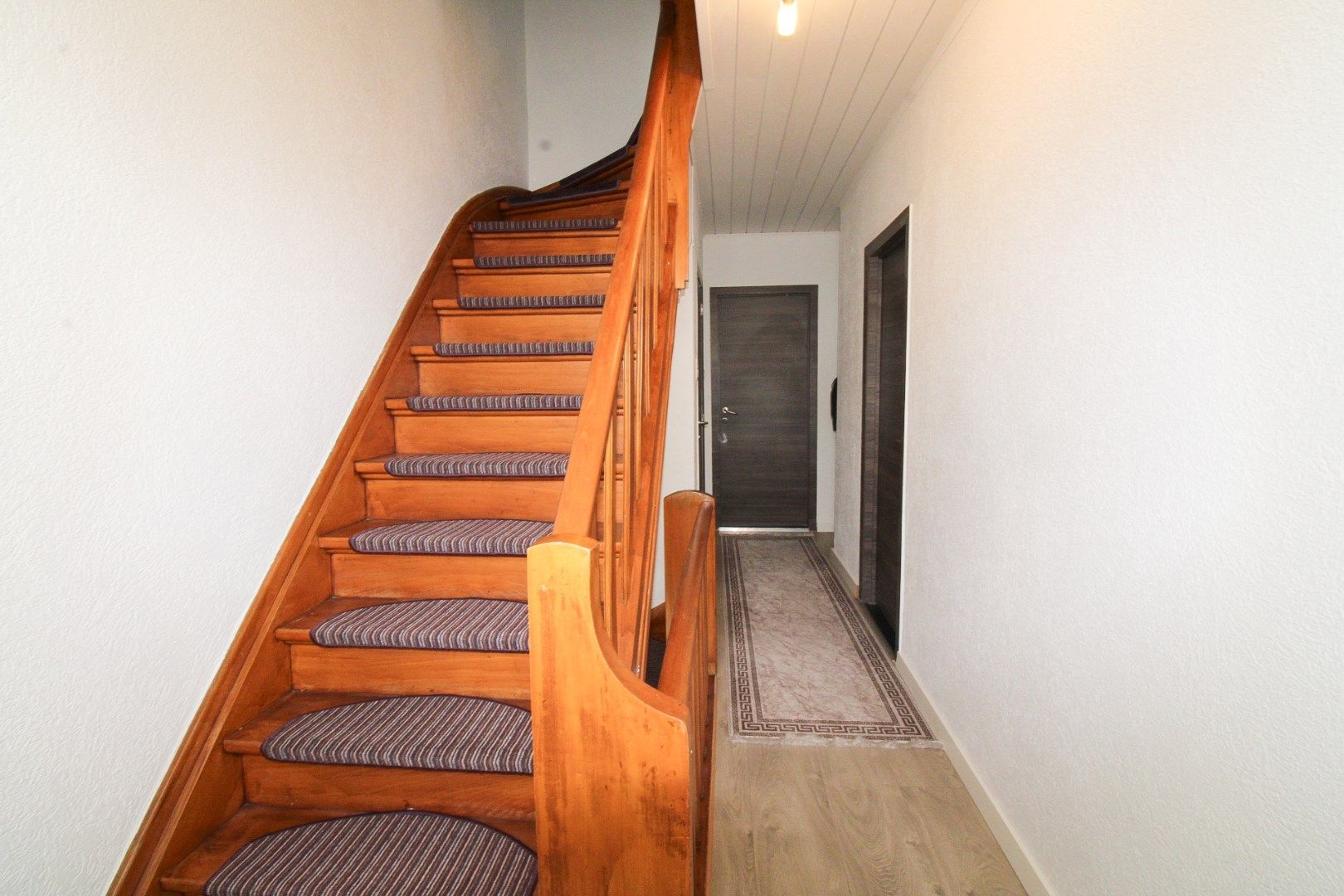 Verrassend ruime gezinswoning met energielabel B, vier slaapkamers en een uitgestrekte diepe tuin te koop in Sint-Niklaas! foto 21