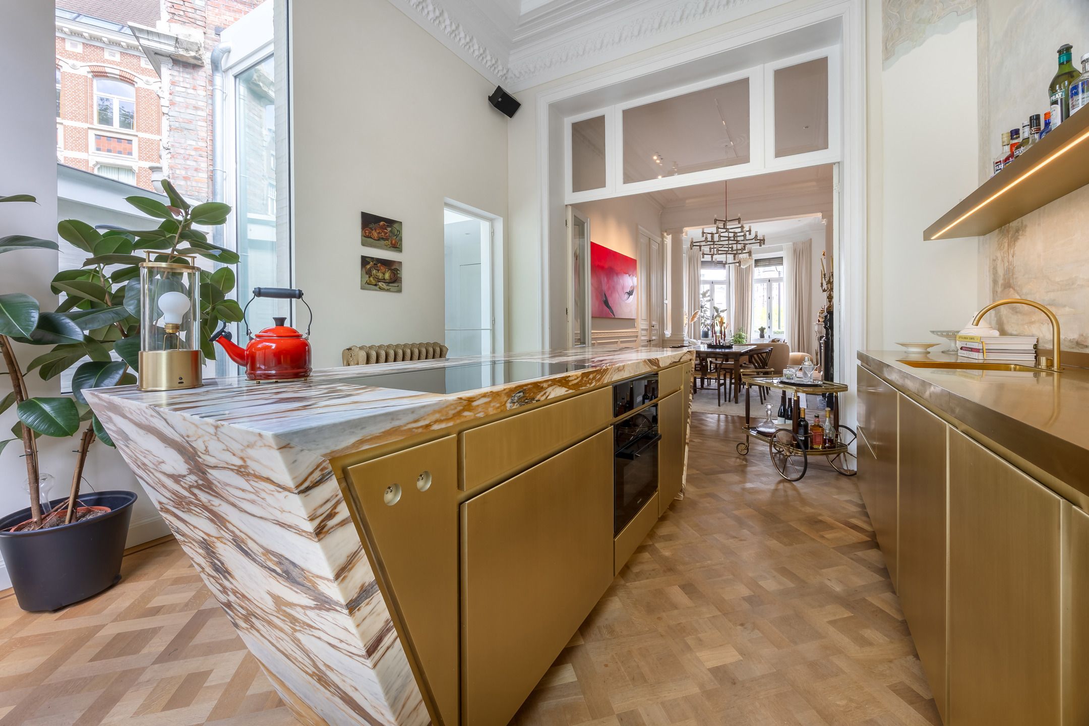 Meesterwoning met tuin en inpandige garage op toplocatie  foto 8
