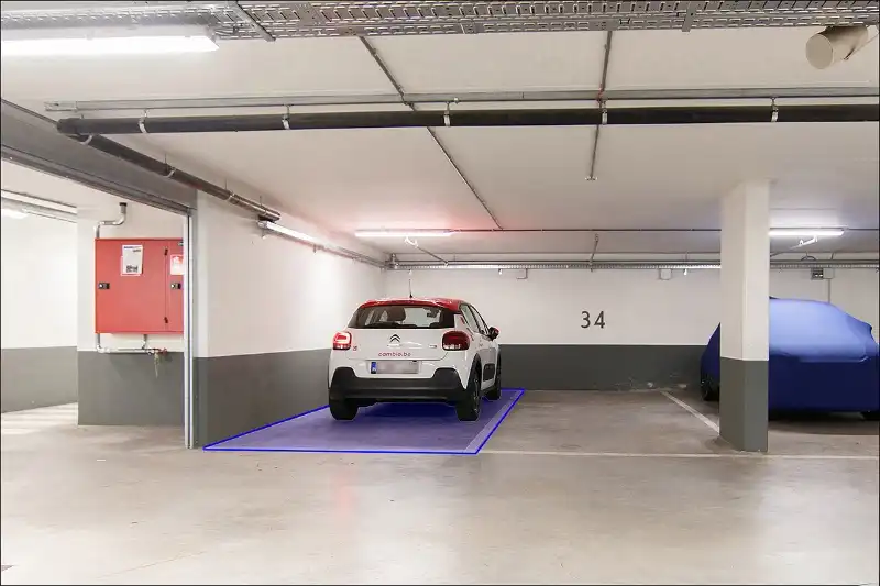 Autostaanplaats -2 P33 Ingang blok 3 onder blok 4 foto 2