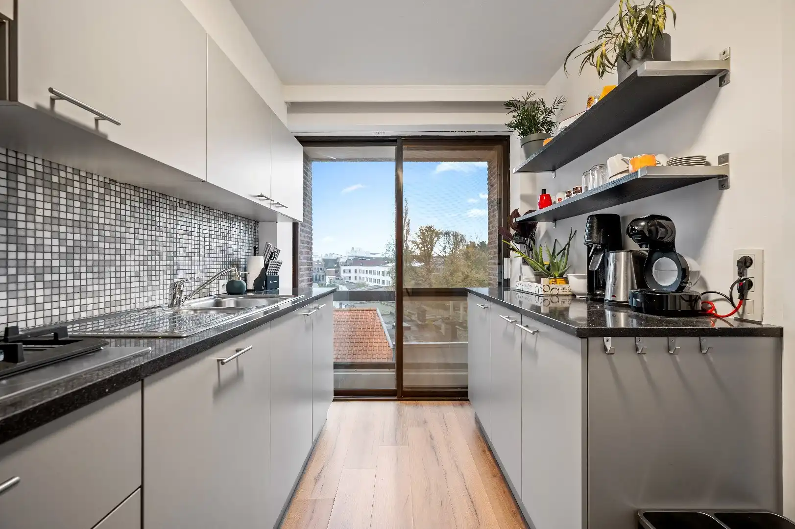 Instapklaar appartement te centrum Tienen foto 11