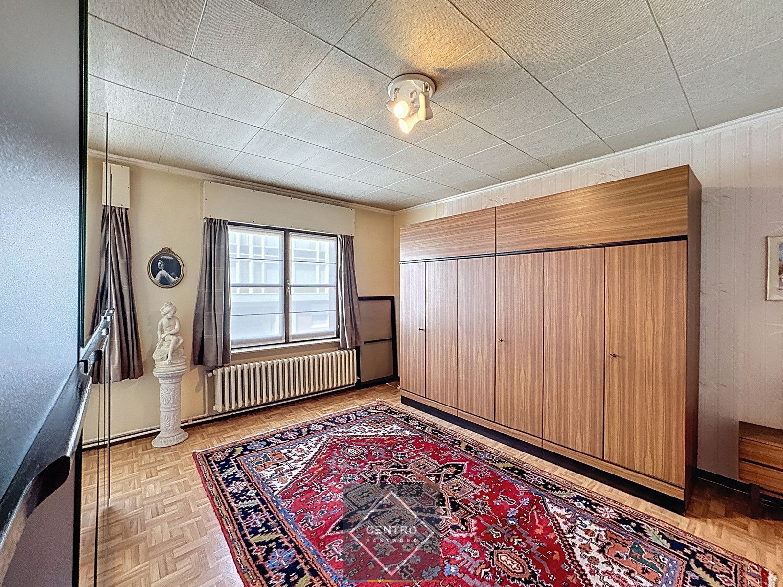PERFECT ONDERHOUDEN woning met 3  à 4 slpks en 2 garages! foto 20