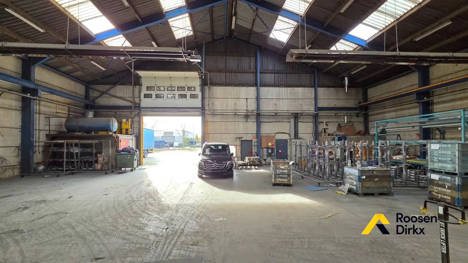 Industriehal met conciërgewoning op ca. 50 are – Bree foto 11