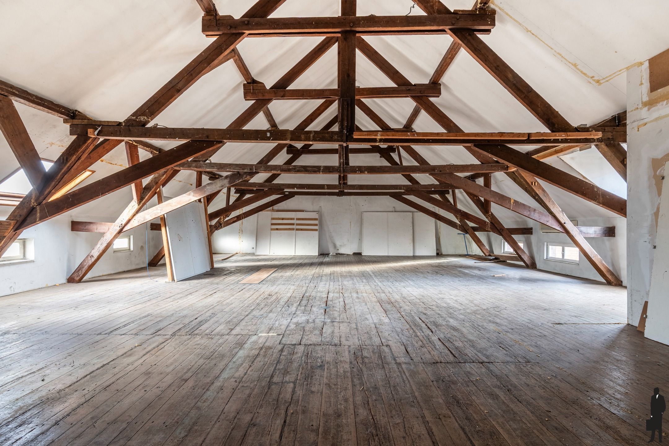 Statig neoclassicistisch herenhuis in hartje Turnhout foto 16