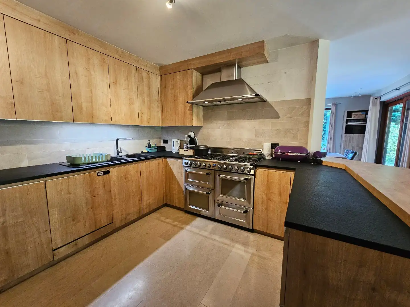 Villa met 4 slaapkamers in groene omgeving. foto 7