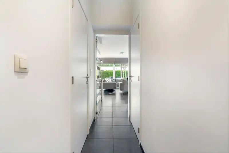 Gelijkvloers appartement met tuin en garage foto 6