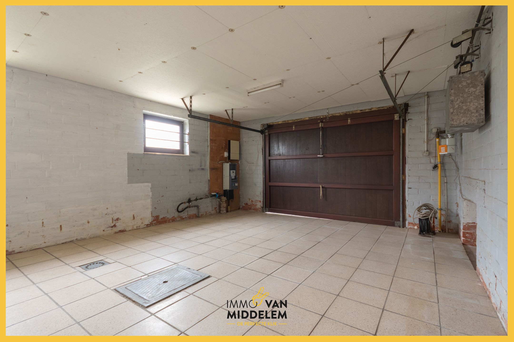 GROTE KARAKTERVOLLE WONING MET GARAGE EN TUIN foto 30