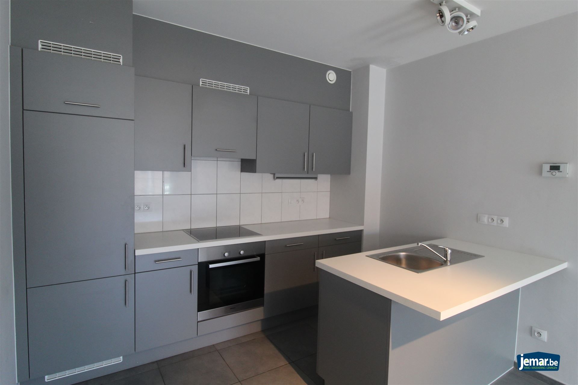 Appartement foto {{pictureIndex}}