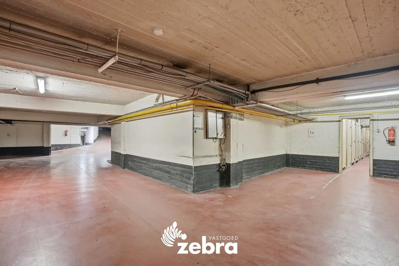 Penthouse met 2 slaapkamers op 191 m² in hartje Roeselare! foto 15