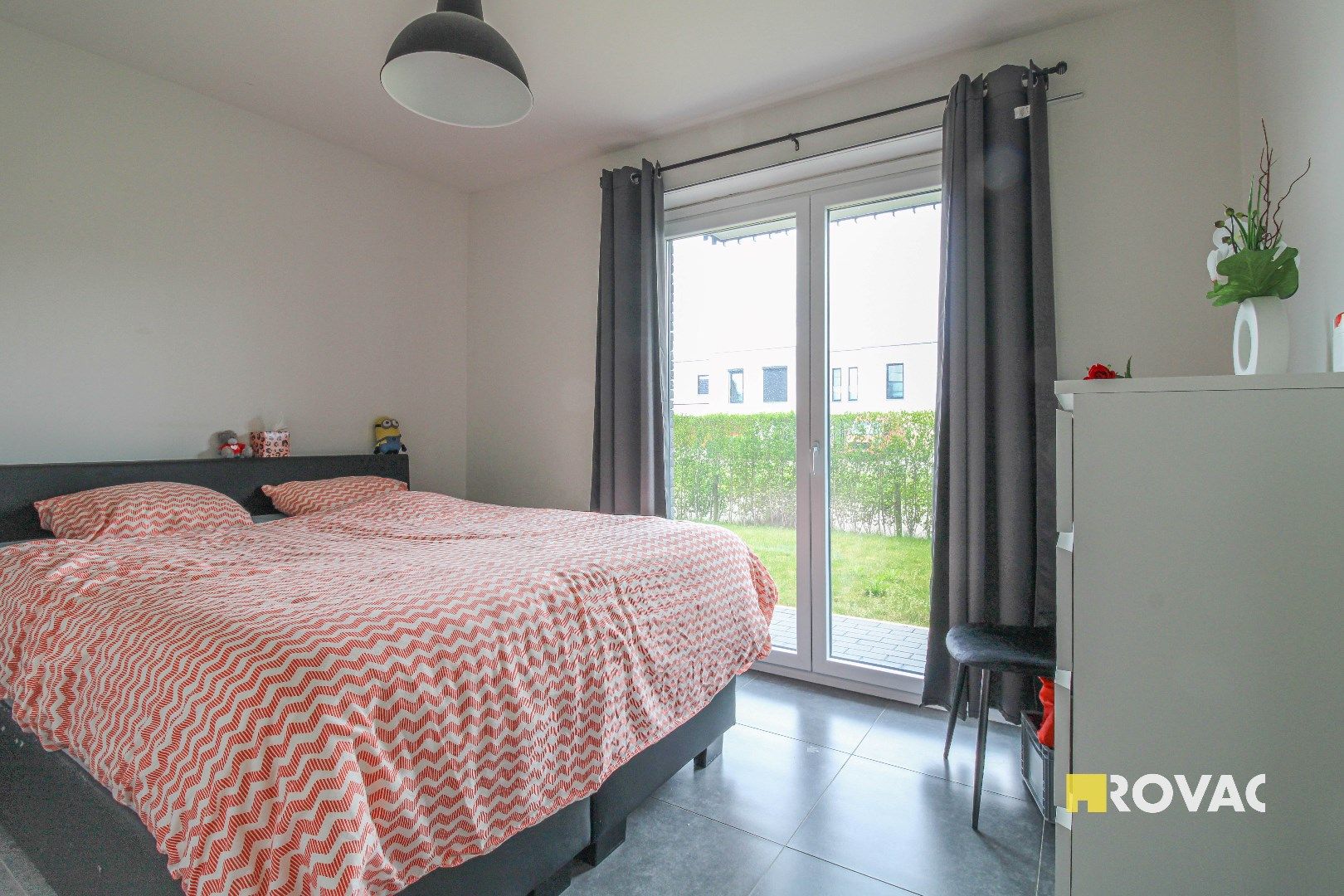 Gelijkvloers appartement met tuin en garage! foto 12