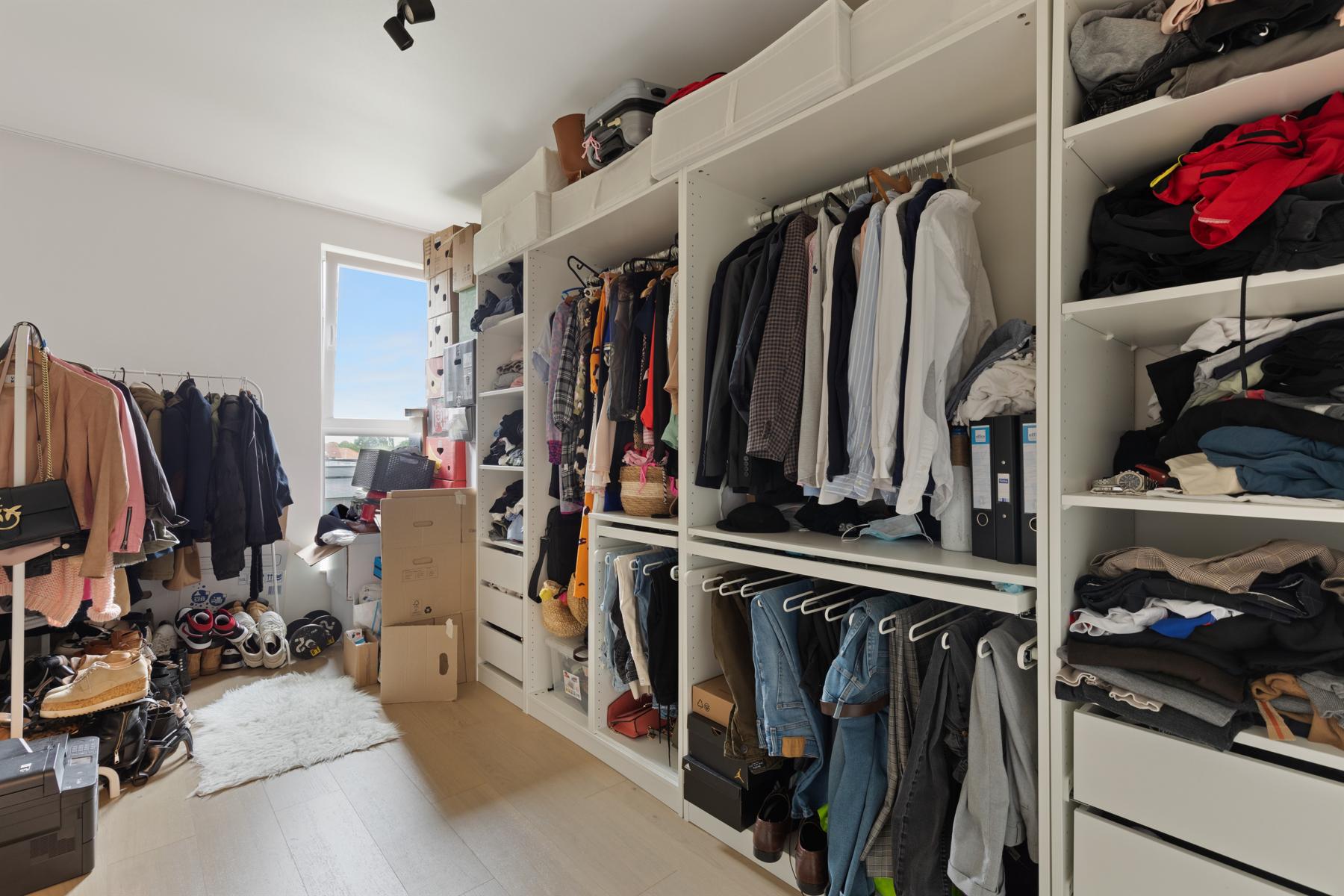 Appartement met twee slaapkamers aan het station van Aalter foto 10