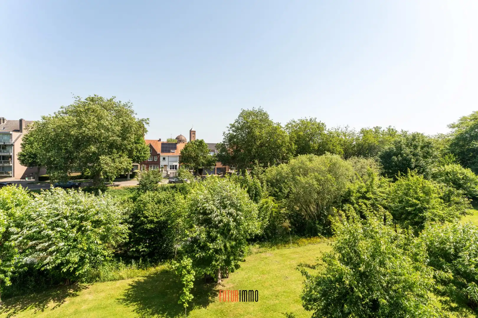 Lichtrijk en instapklaar appartement met garage te Kristus-Koning foto 13