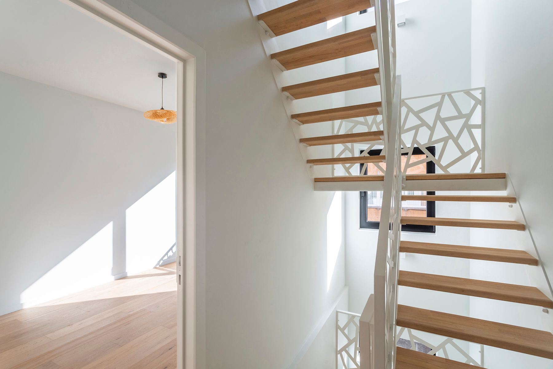 Volledig gerenoveerde stadswoning in begeerde Markgravebuurt foto 9