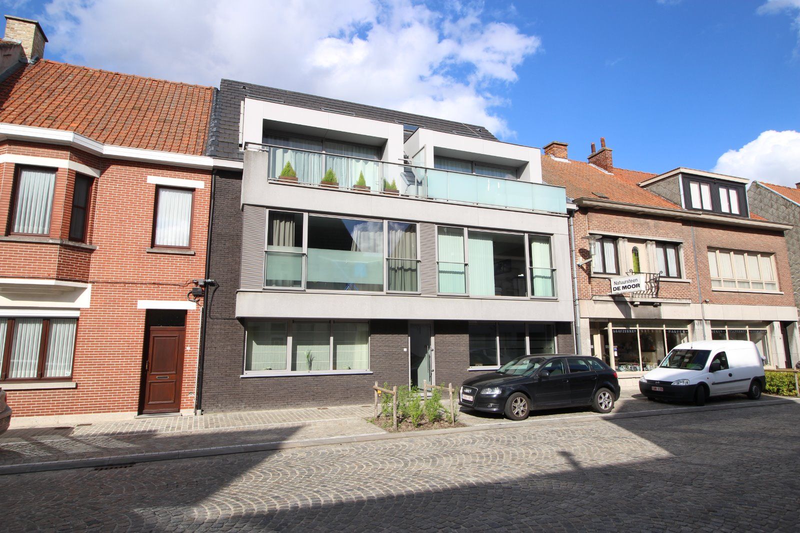 Modern 2-slaapkamerappartement nabij centrum foto 2