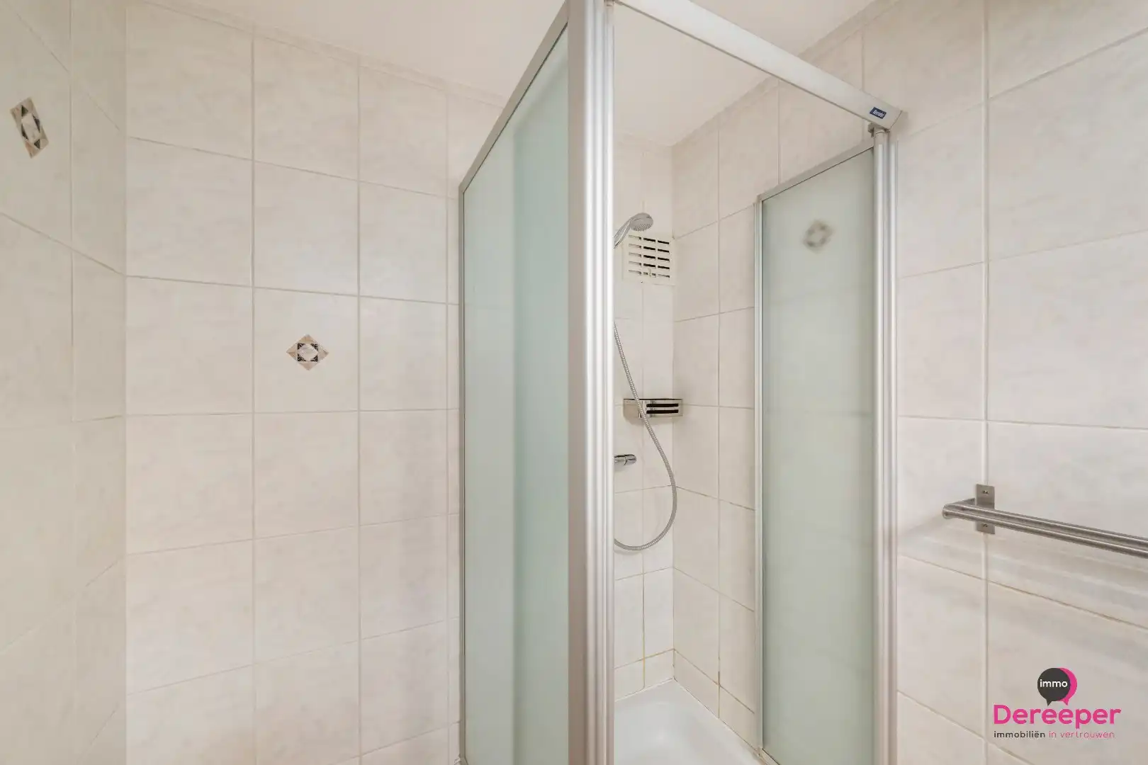 Te huur: appartement met 2 slaapkamers aan de Elisabethlaan in Oostende foto 9