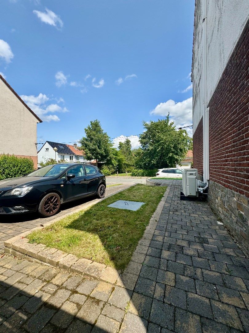Te koop halfopen woning met garage foto 26