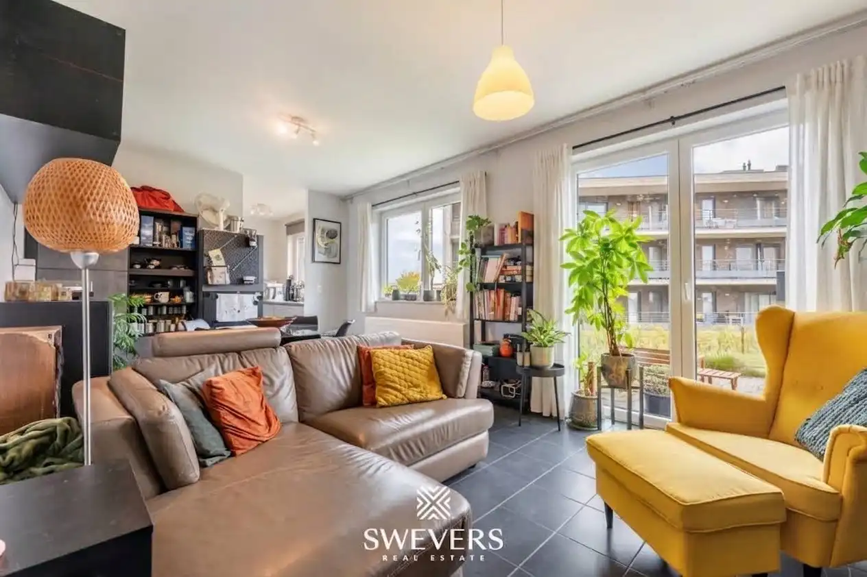 Instapklaar 1-slpk appartement mét terras op TOPlocatie te Hasselt foto 4