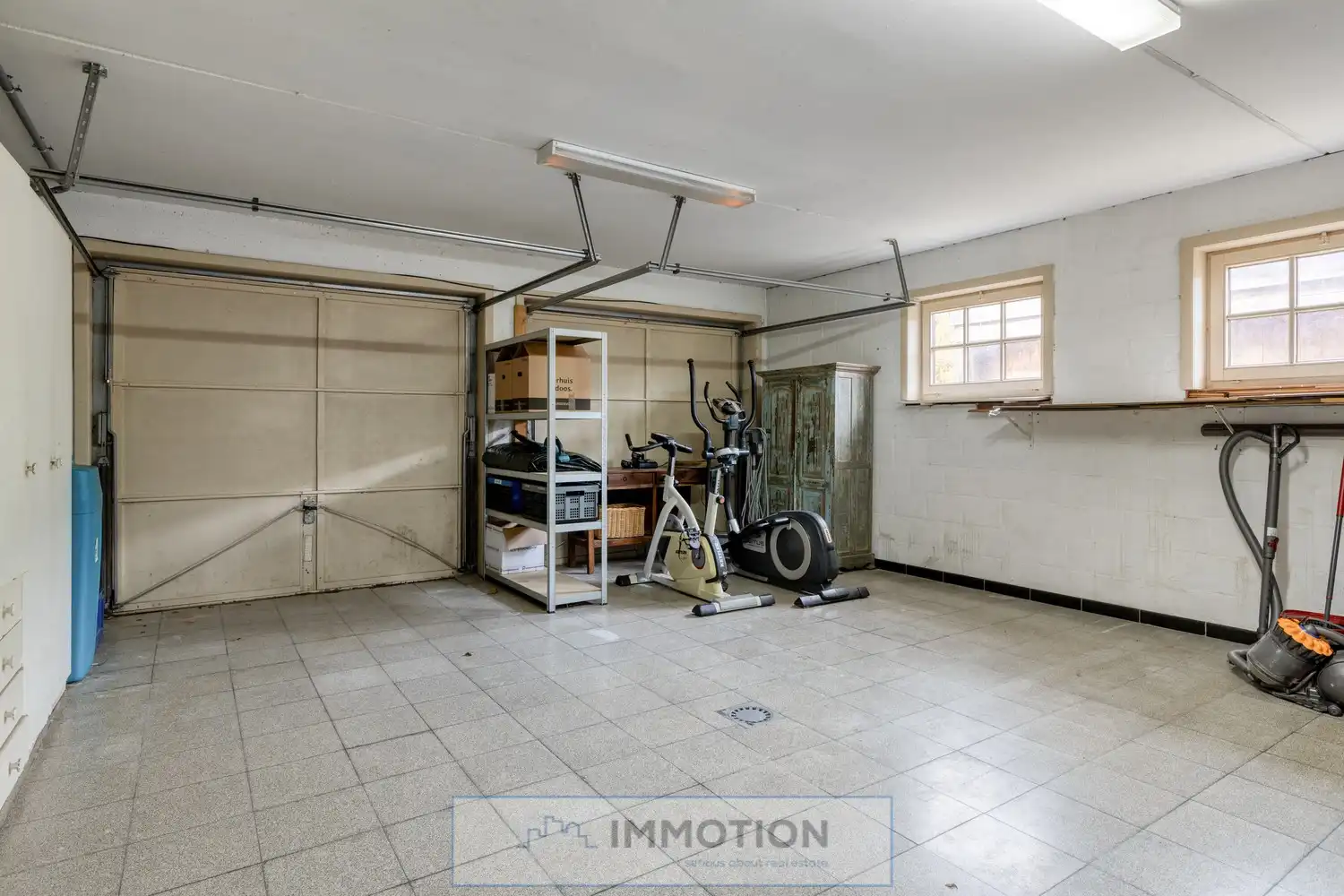 Ruime villa met 6 slaapkamers op mooi perceel in villawijk te Marke foto 14