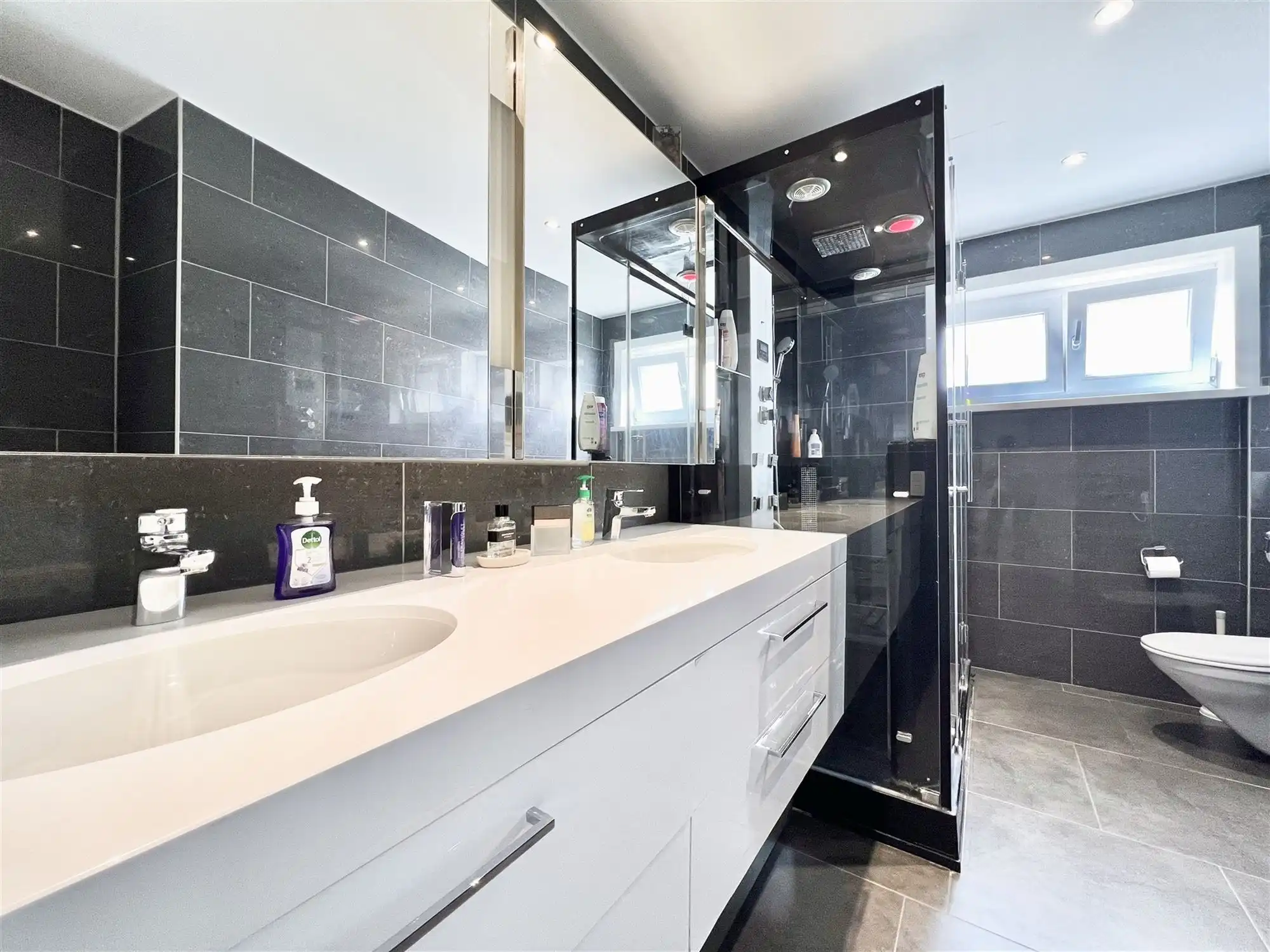 Exclusief en luxueus appartement in een prestigieus residentieel gebouw foto 27