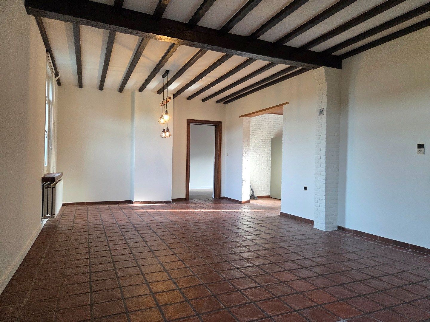 Woning met 3 slpks, schuur met 3 stallen en weiland op 2.288 m² nabij Geel-centrum ! foto 10