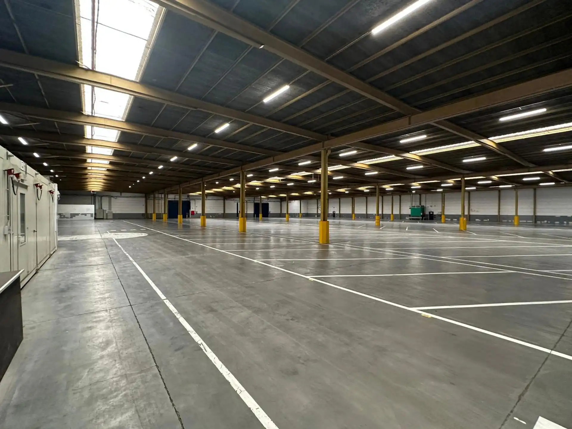 Commerciële ruimte te huur foto 5