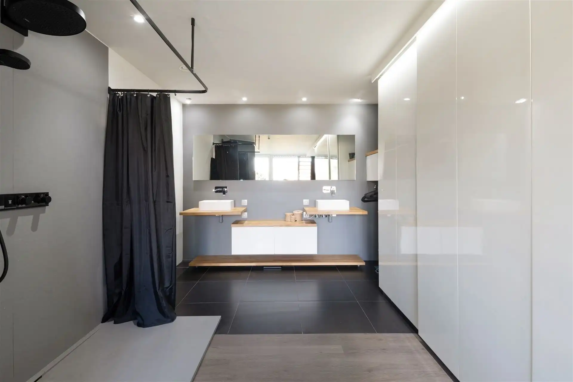 Moderne energiezuinige woning met uniek uitzicht in Gavere foto 17