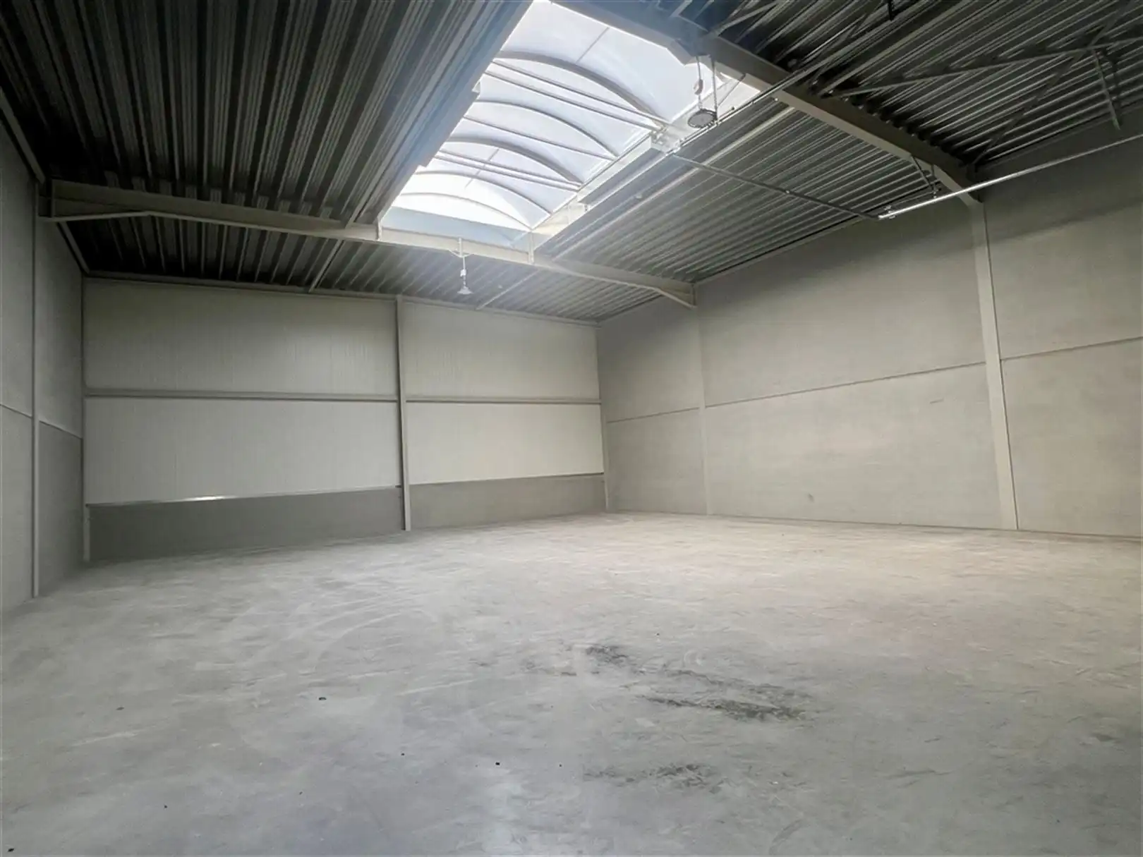 Te Huur/Te Koop Nieuwbouw KMO units te Tielt foto 12