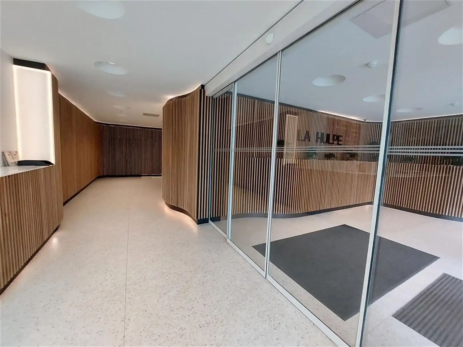 HULPE 187-189: 795m² foto 6