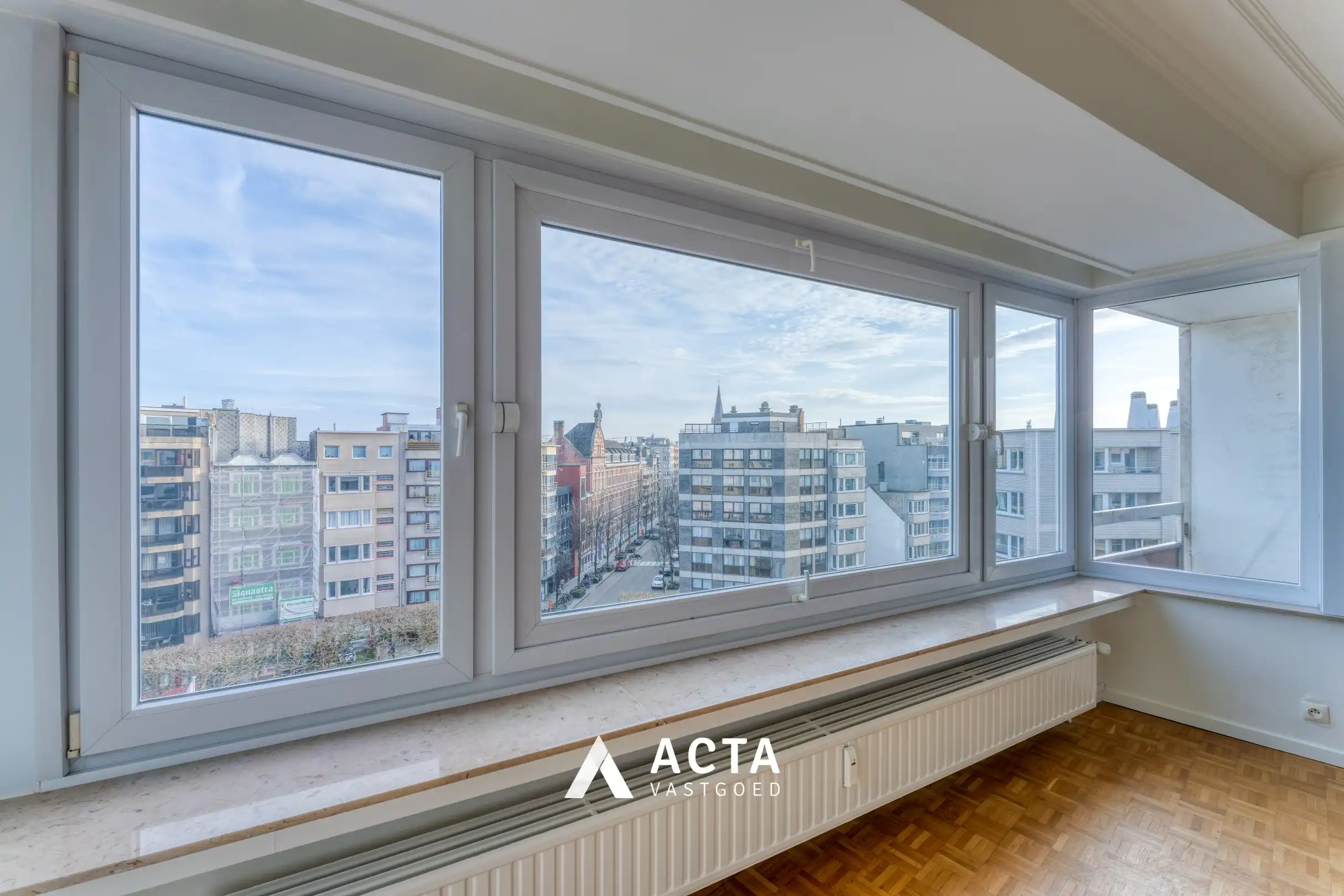 Appartement met twee slaapkamers op het Leopold I-Plein foto 3
