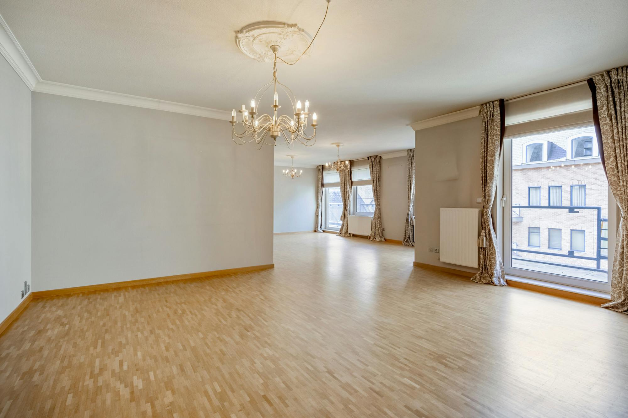 Royaal appartement in hartje Hasselt foto 3