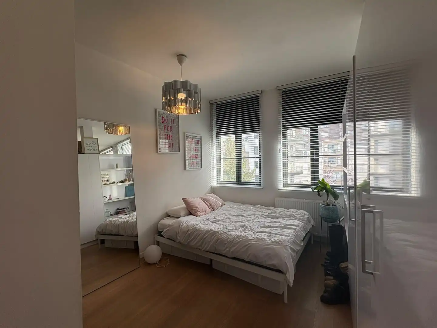 1 SLAAPKAMER APPARTEMENT OP ZEER CENTRALE LIGGING foto 4