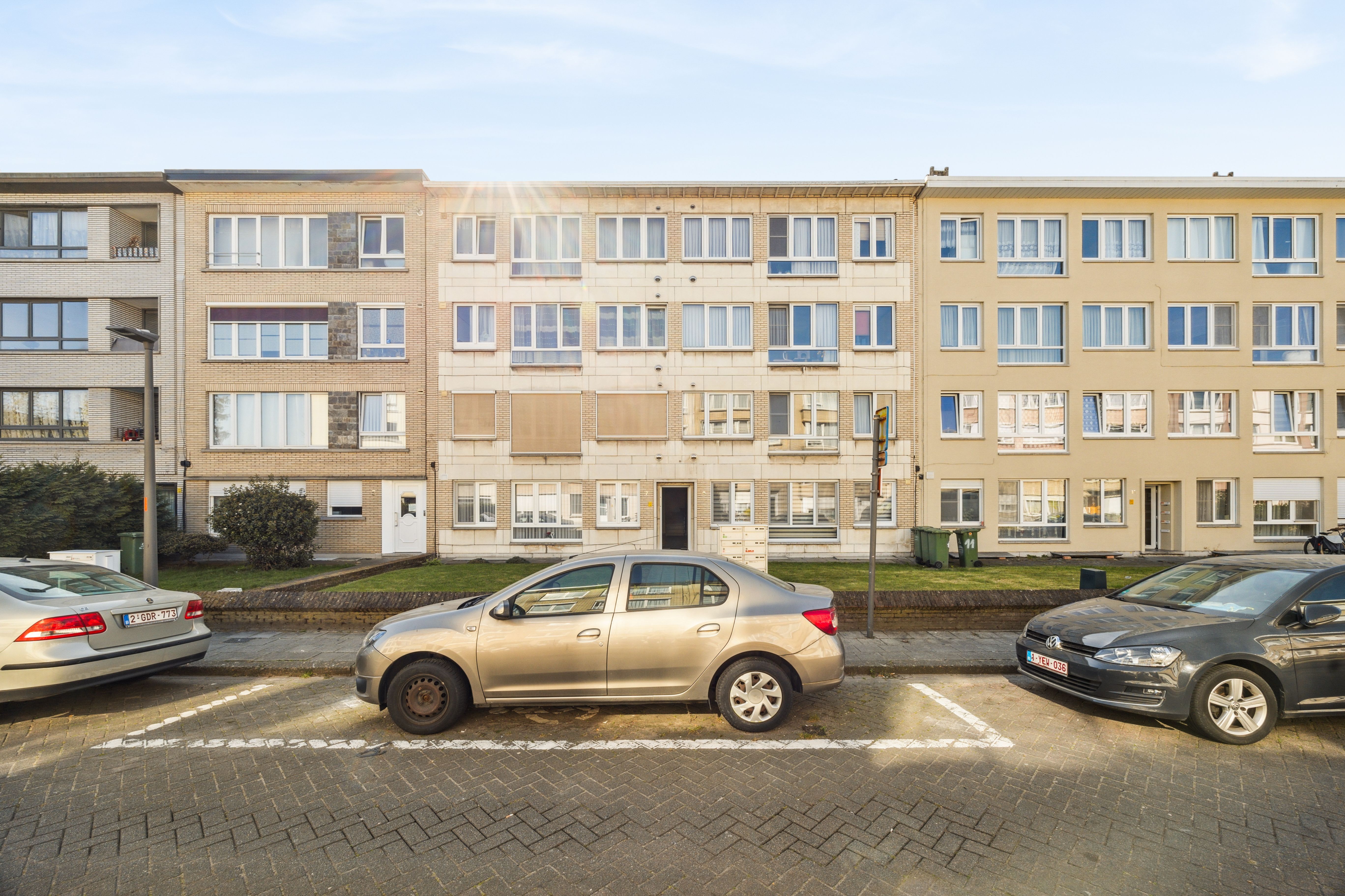 Verzorgd twee slaapkamer appartement op goede locatie in Deurne! foto 2