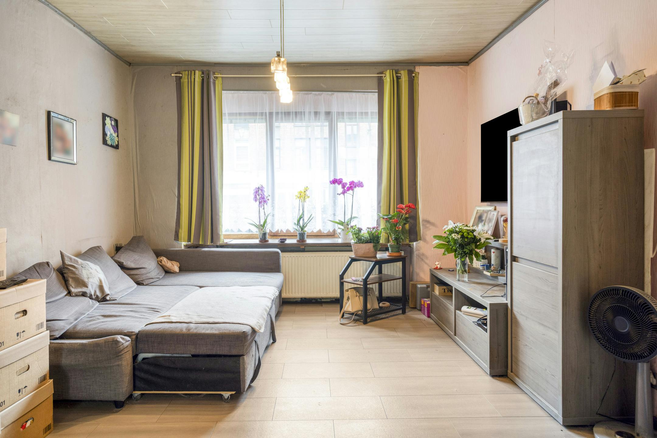 Huis met 5 slaapkamers en tuin in Deurne! foto 2