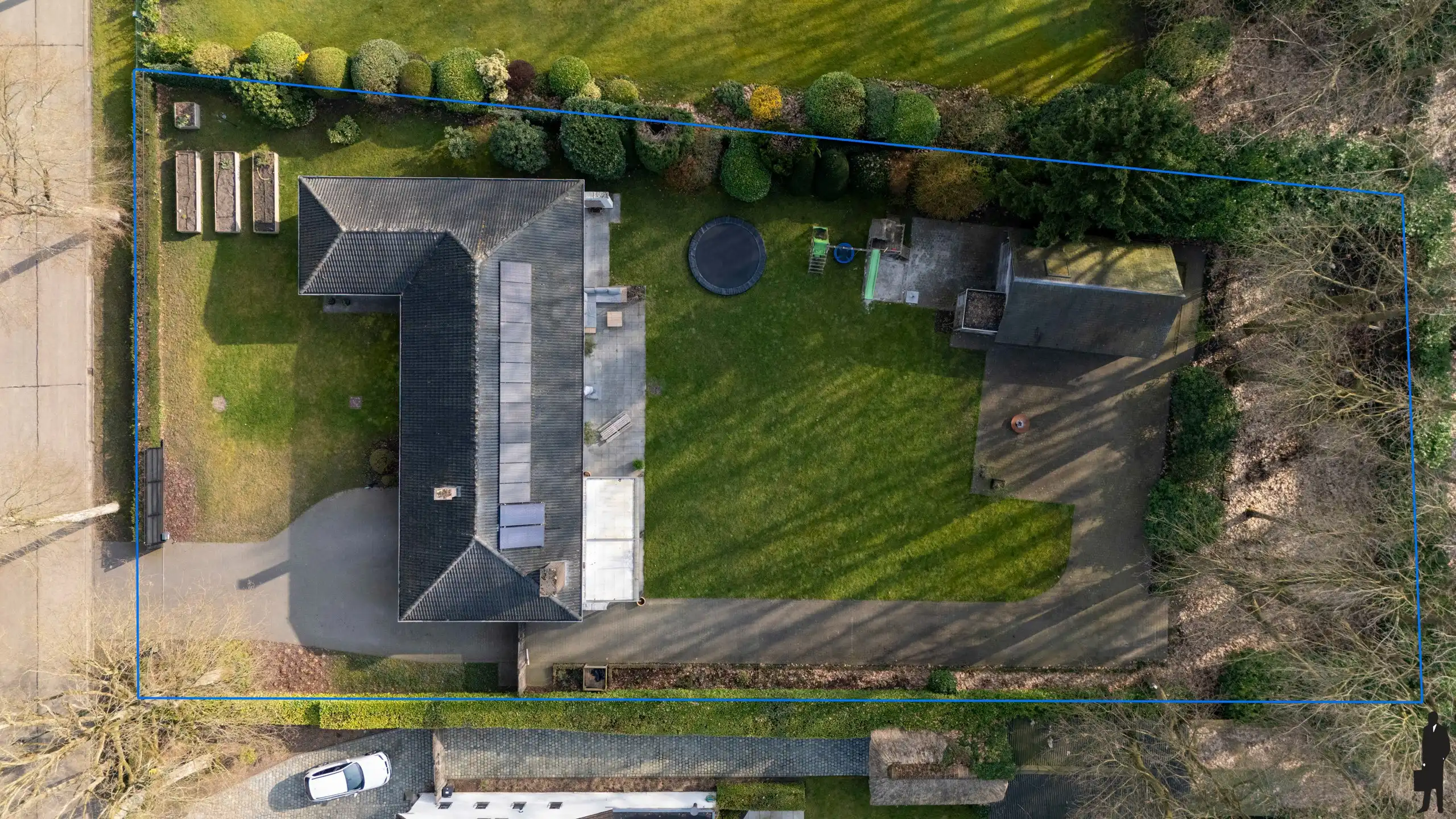 Instapklare gelijkvloerse villa op toplocatie (ca. 2.028 m²) foto 6