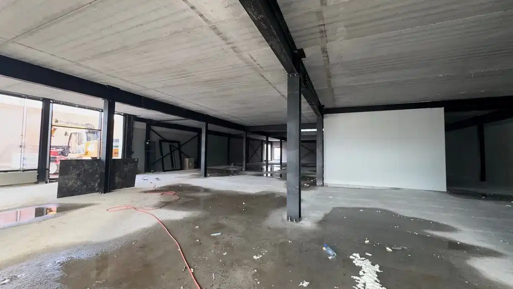 Nieuwbouw showroom met magazijn te huur langs N43 in Sint-Denijs-Westrem foto 9