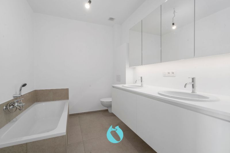 Ontdek dit prachtige duplex-nieuwbouwappartement, met drie slaapkamers en twee badkamers foto 10