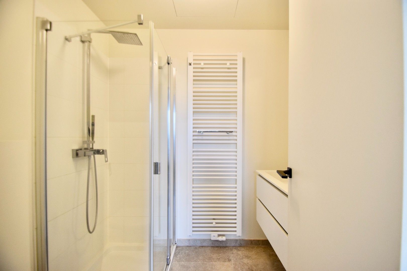 Lumineus en luxueus hoekappartement in een villaresidentie in Duinenwater. foto 10