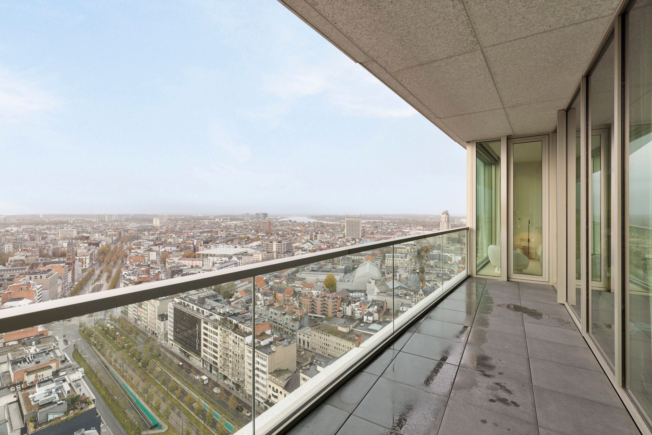 ANTWERPEN - Antwerp Tower  foto 22