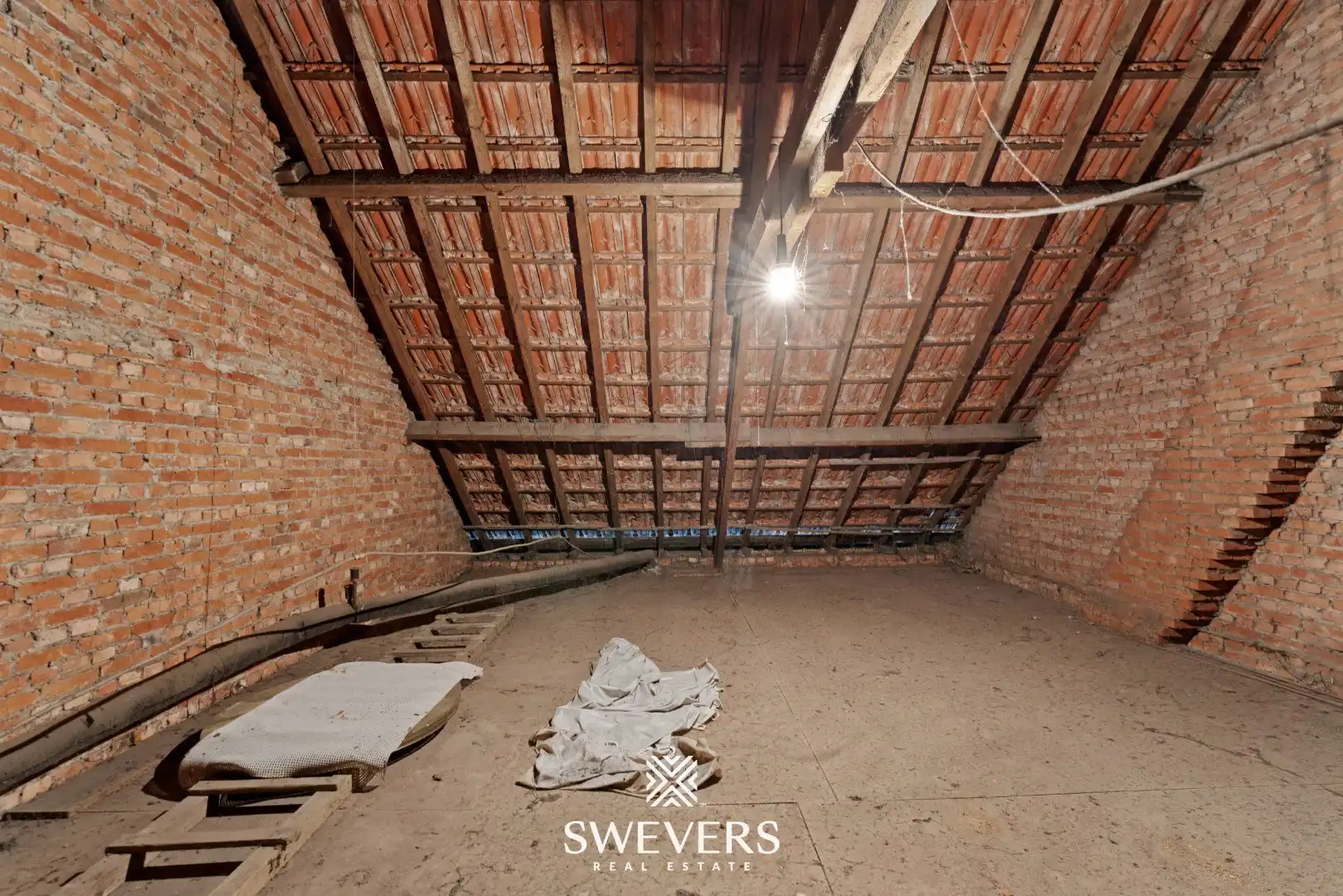 Ruimte en renovatiepotentieel in Tessenderlo-Ham foto 26