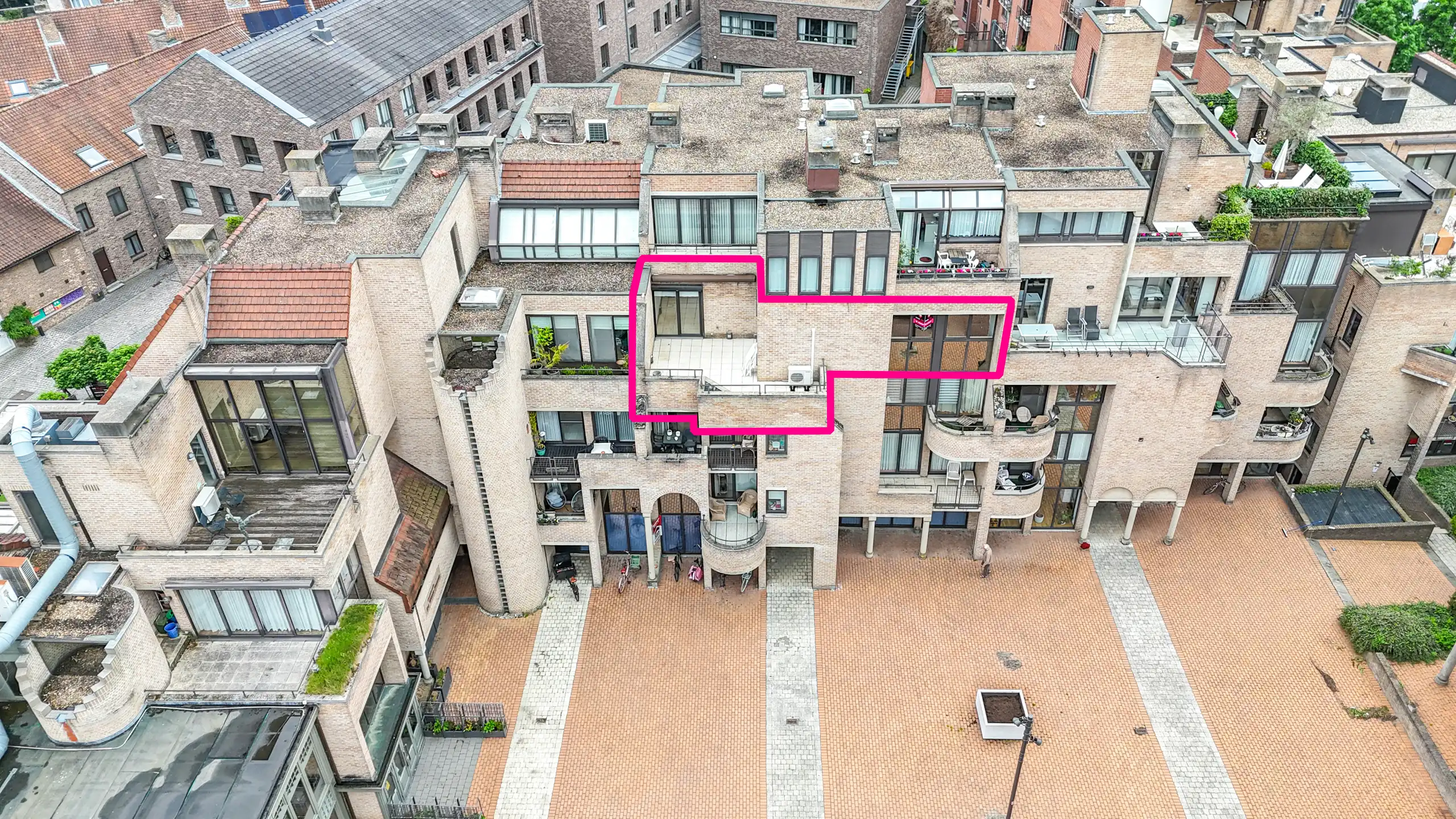 Uitzonderlijk appartement met 3 slaapkamers en 3 terrassen! foto 54