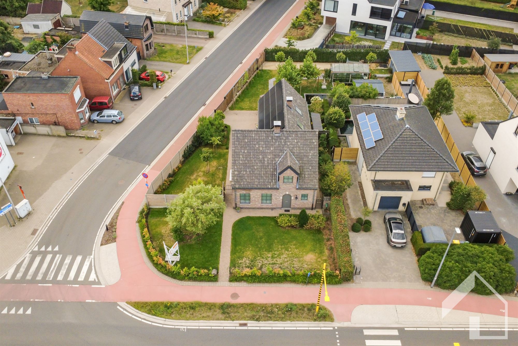 Vernieuwd en zeer energiezuinig landhuis! foto 2