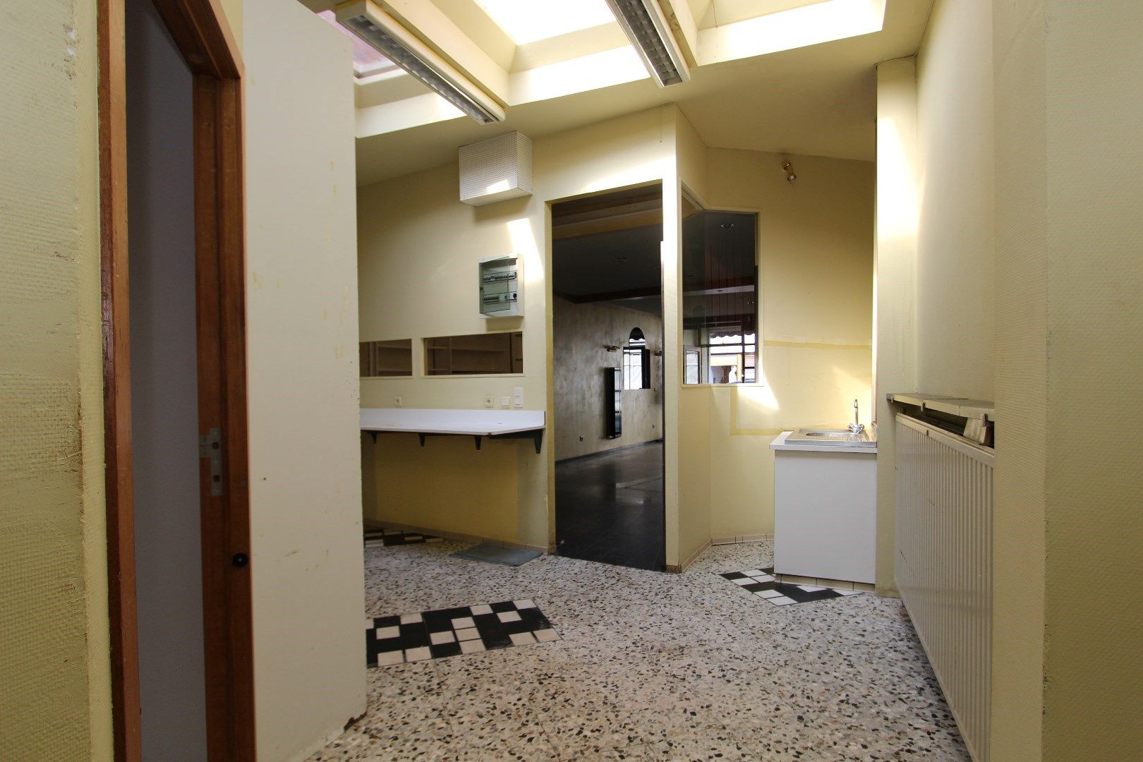 Grote woning met handelsruimte aan de Grote Markt van Tongeren foto 4