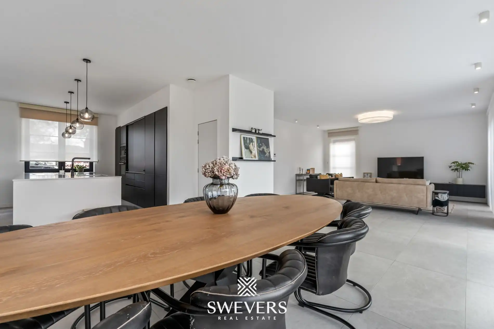 Imposante BEN-villa met luxe-afwerking foto 12